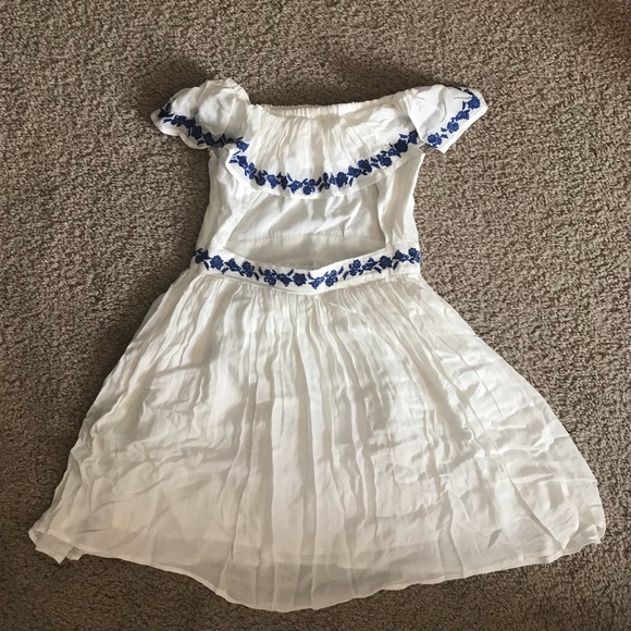 The Jetset Diaries Pompeii Off Shoulder Dress - Picture 10 of 10